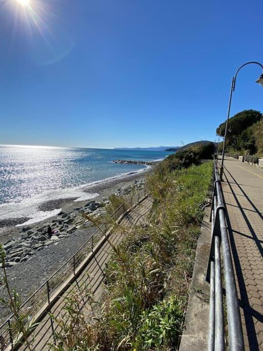 Appartamento Con Terrazza Vista Mare A 50 Mt Arenzano Εξωτερικό φωτογραφία